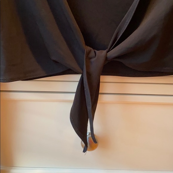 Dressbarn black shawl - Picture 2 of 3